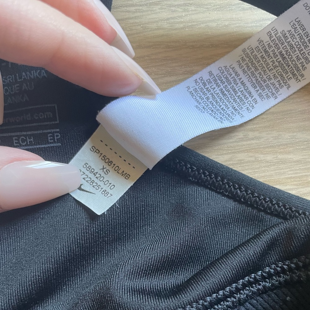 LAST CHANCE 🪩 Nike Sports Bra • EUC - Picture 6 of 6